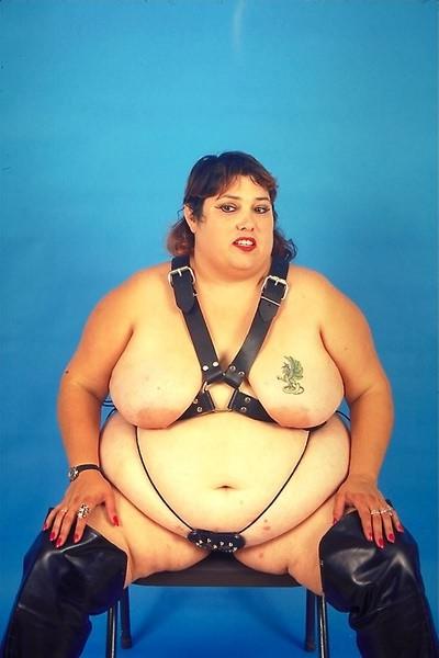 20P Giant fat girls in smooth leather