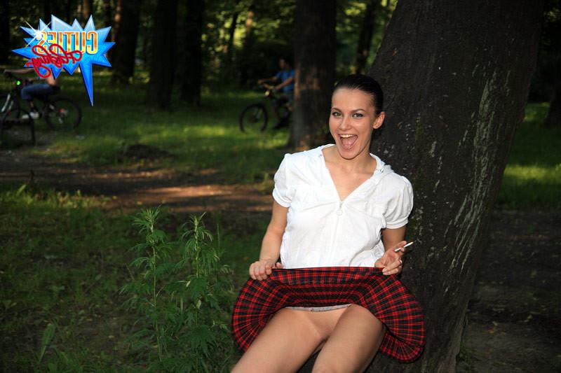 16P Gorgeous college girl flashes smoothie in the park