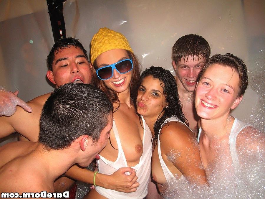 16P College coeds foam party