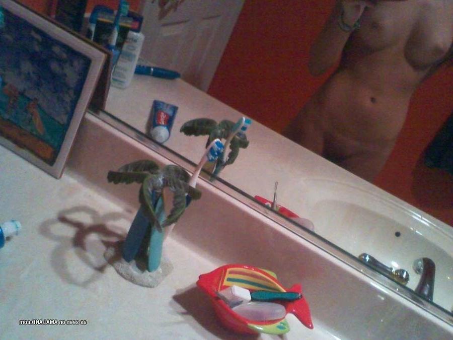 15P Collection of a steamy hot amateur sexy teen selfshooting