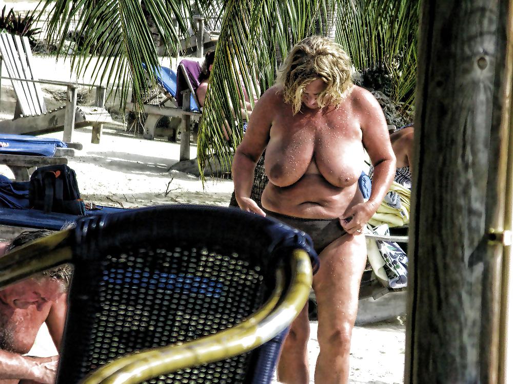 20P Photoshop fun ( Public nudity 1 )