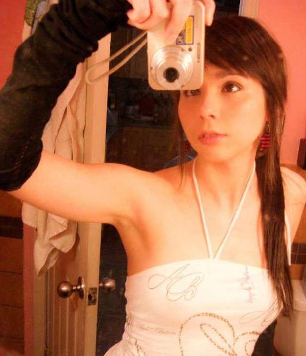 16P Pictures of hot and sexy camwhores