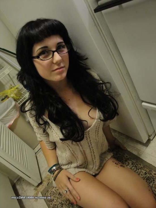 15P Compilation of selfpics of hot and sexy bitches