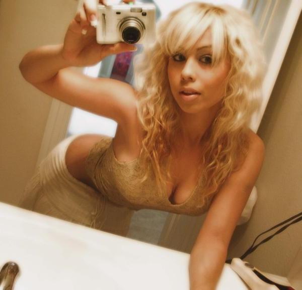 15P Nice picture collection of gorgeous camwhores
