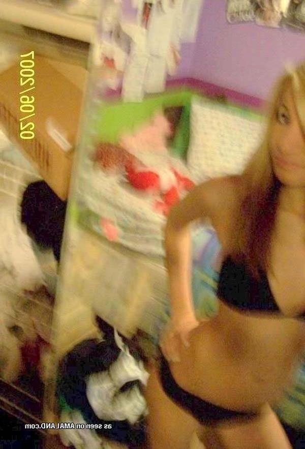 16P Picture gallery of amateur sexy teen Alisha camwhoring