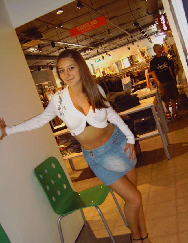 16P Nice collection of a gorgeous babe's hot selfpics