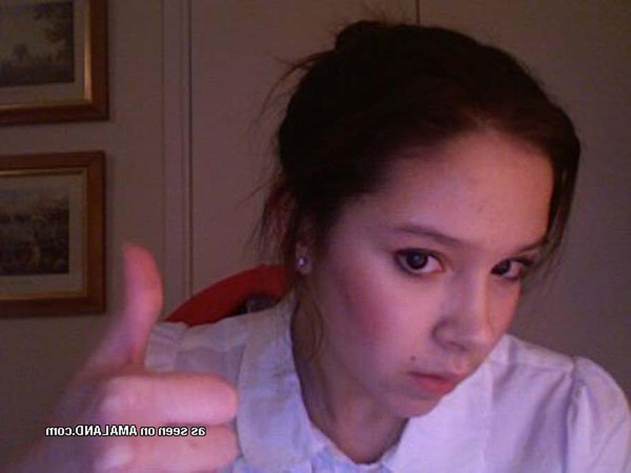 16P Photo compilation of an amateur pretty chick's selfpics