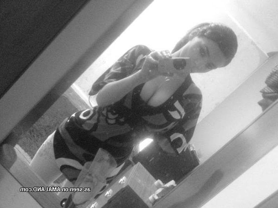 16P Picture selection of Sally getting sexy with her cam
