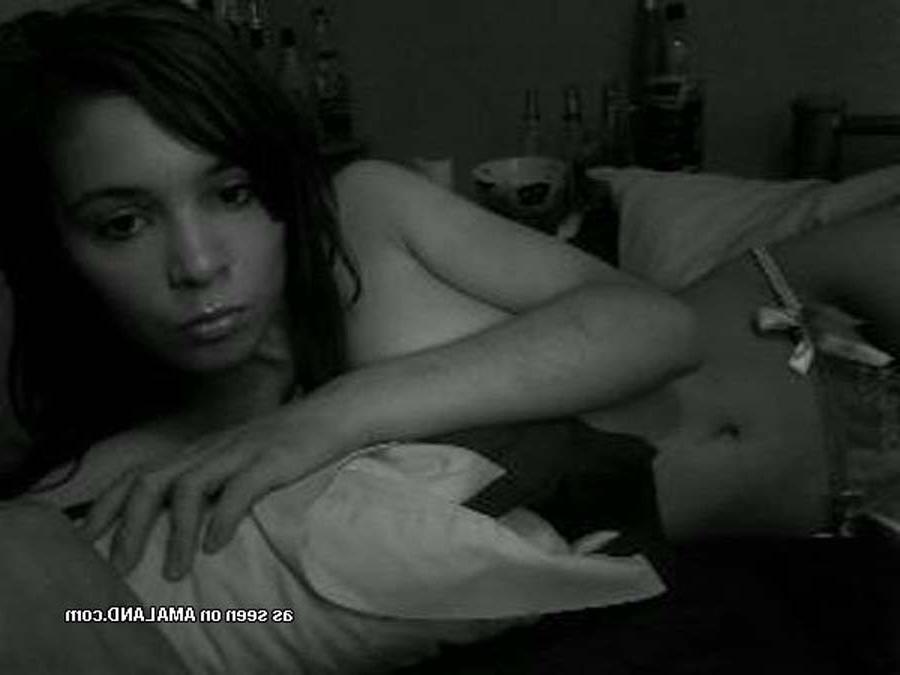 16P Picture selection of Sally getting sexy with her cam