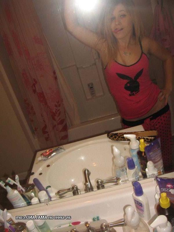 16P Picture set of amateur camwhoring teen bitches