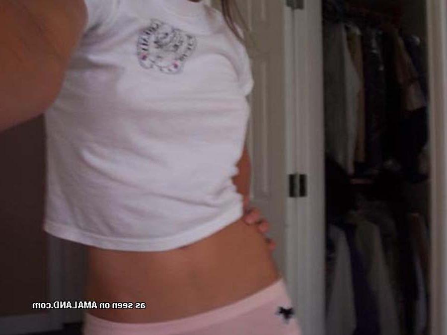 16P Picture set of an amateur shy cutie camwhoring