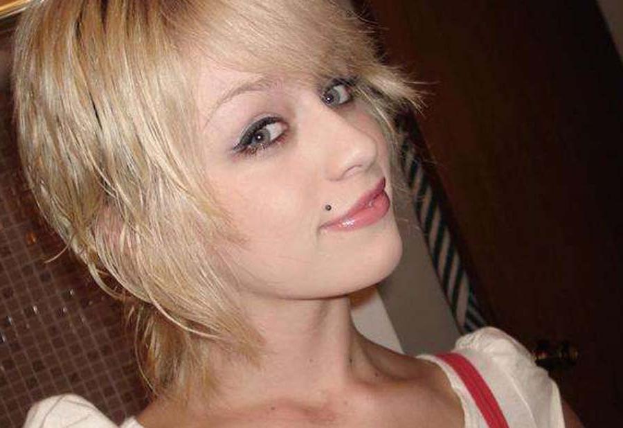 16P Nice collection of selfpics of pretty amateur hotties