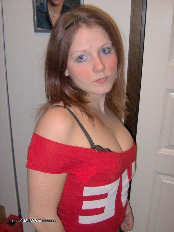 15P Compilation of sexy Cameron's hot selfpics