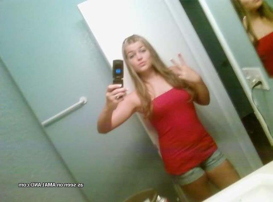 16P Pictures of a selfshooting vain prom queen