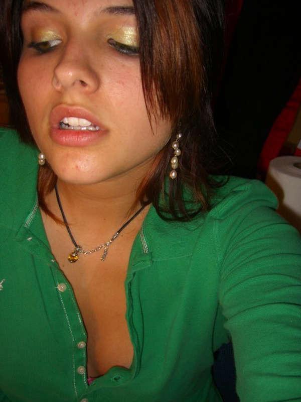 16P Pictures of various hot amateur babes