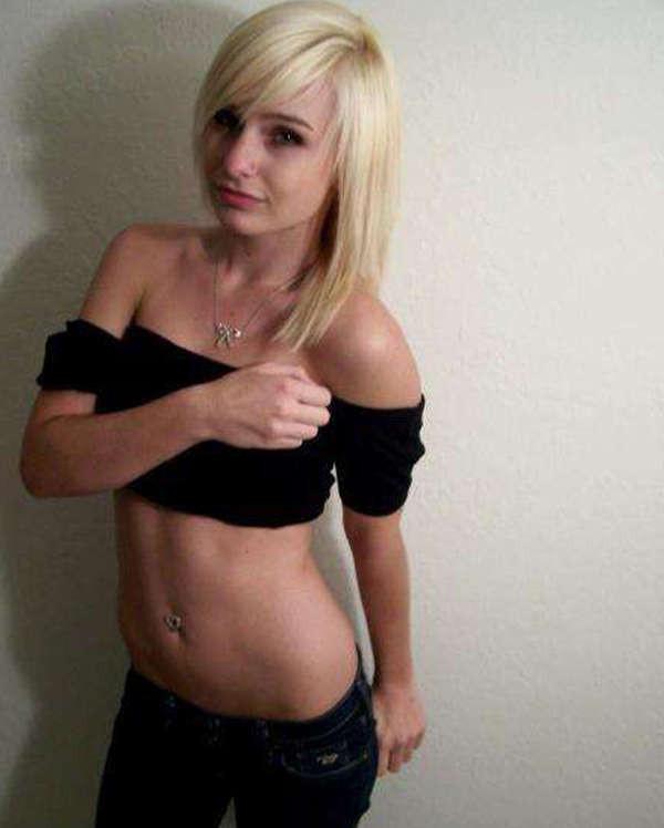 16P Nice collection of hot Alexi's selfpics