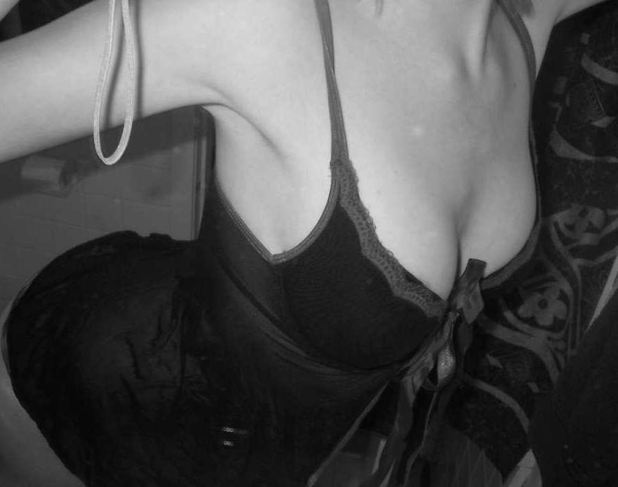 15P Self-shooting teen cutie posing seductively