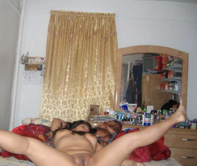 15P Photos of kinky amateur girlfriends