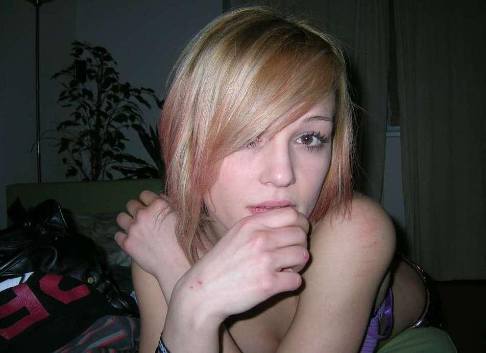 15P Photos of kinky amateur girlfriends