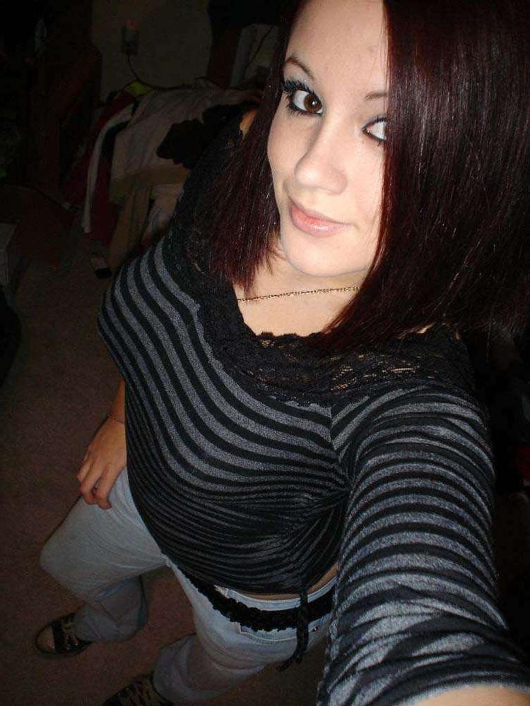 16P Pictures of a lovely girlfriend self-shooting