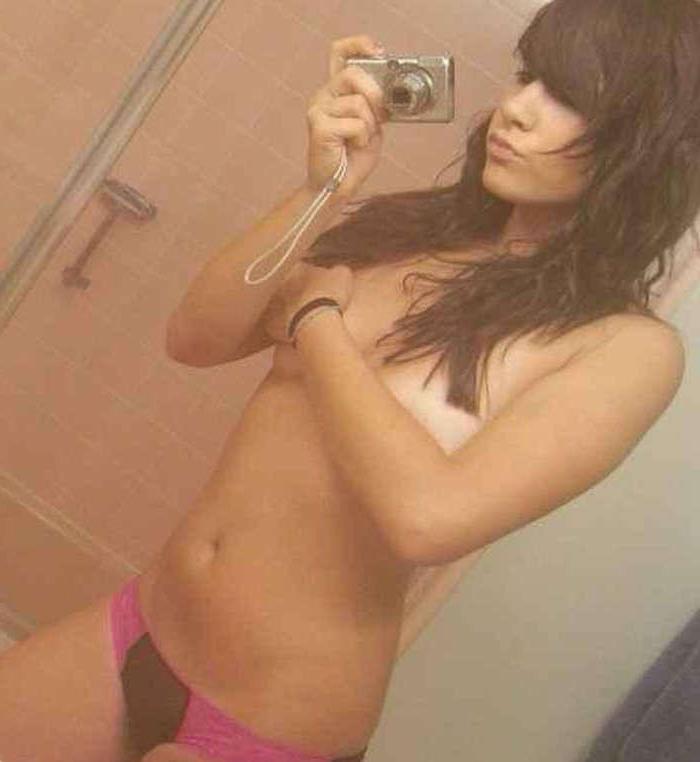 16P Pictures of camwhoring pretty girlfriends
