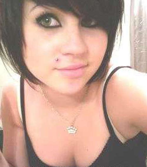 16P Pictures of a cute chick camwhoring