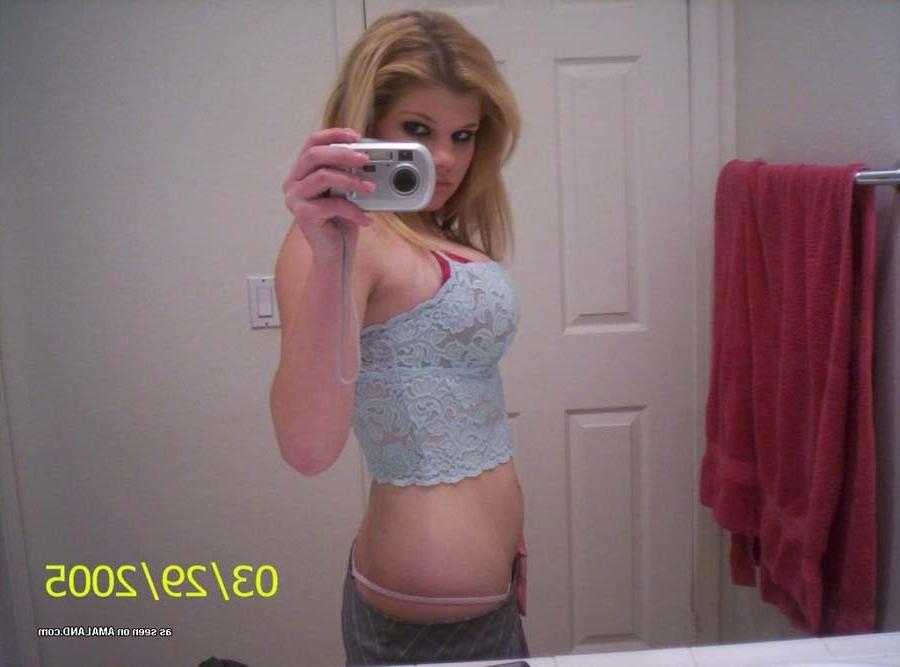 16P Pictures of a big-tittied self-shooting hottie