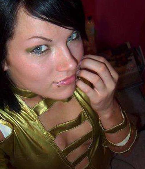 16P Photos of gorgeous girls camwhoring