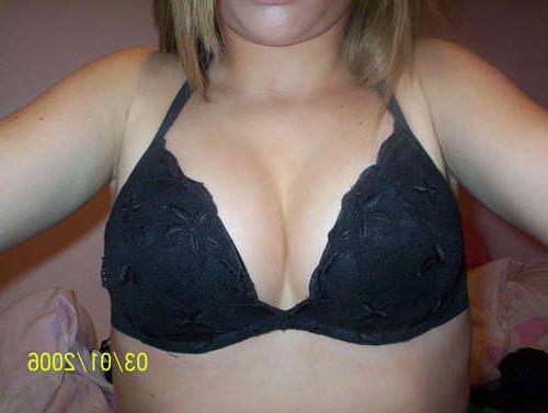 15P Photos of an ex girlfriend in her sexy poses