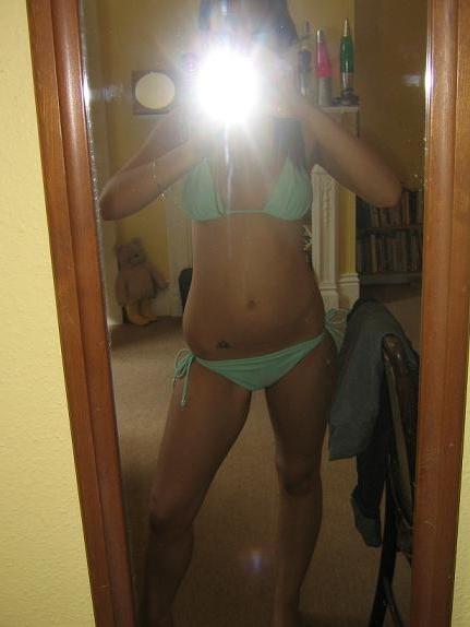 16P Brunette GFs selfpics