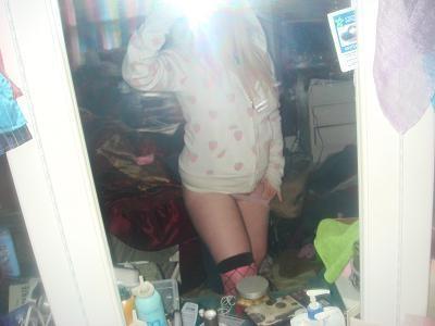15P A mix of sexy babes self shooting