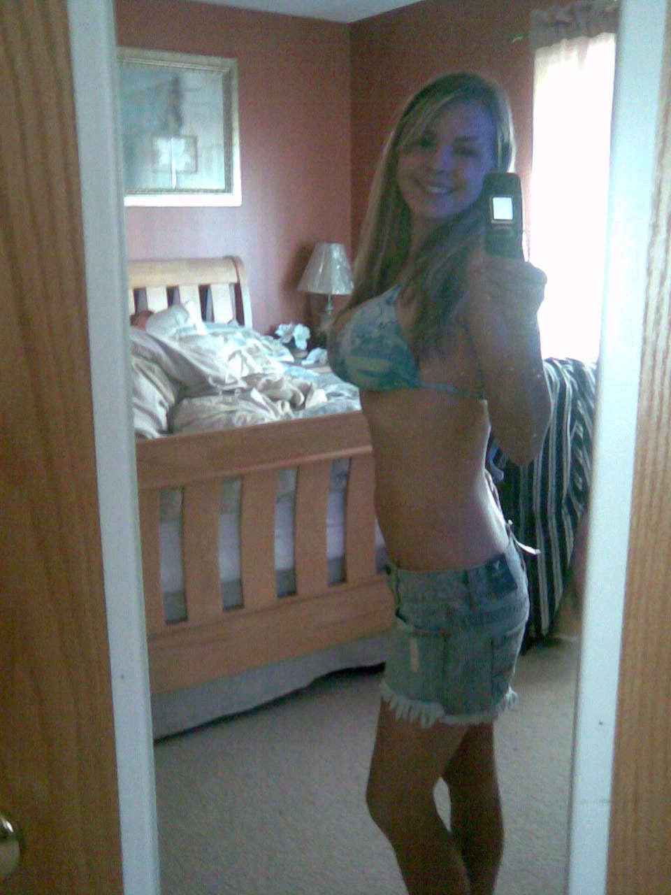 16P Selfpic enthusiast with big fake tits part 2