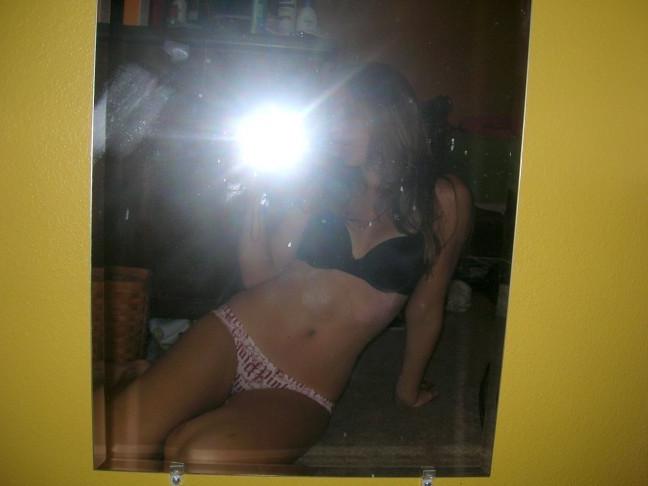 15P Selfshooting babes collection