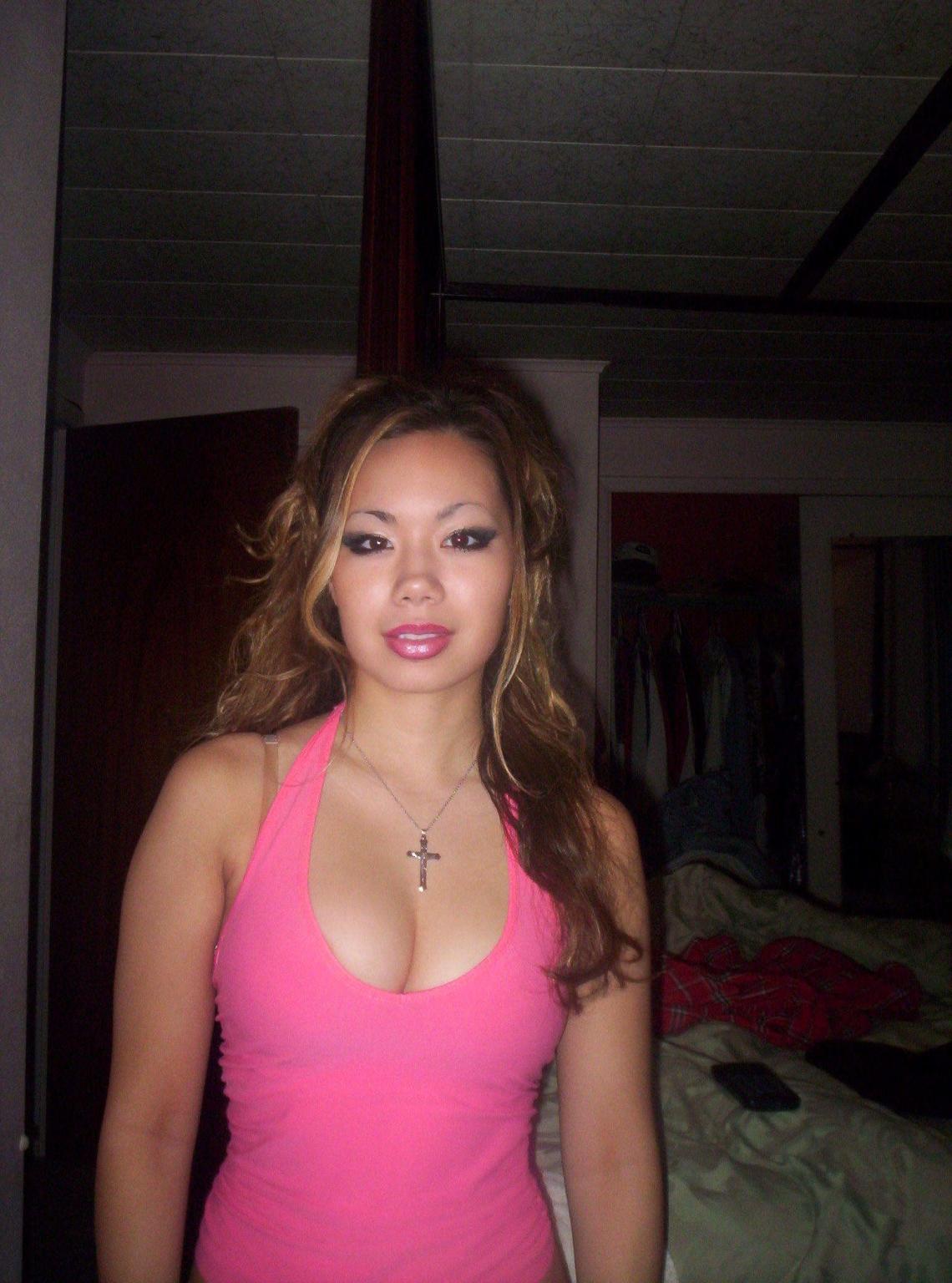 18P Kinky Asian sluts showing pink