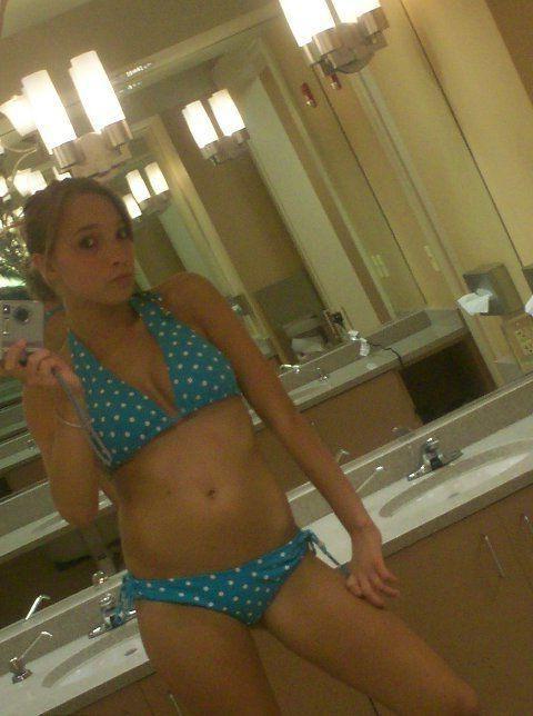 18P Various bikini babes