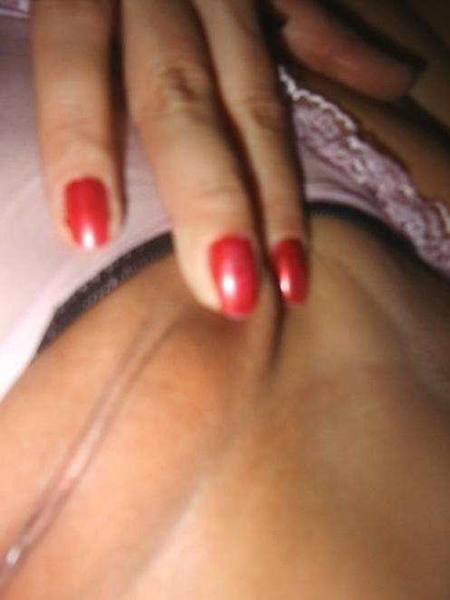 16P Nackte brünette Selfpics
