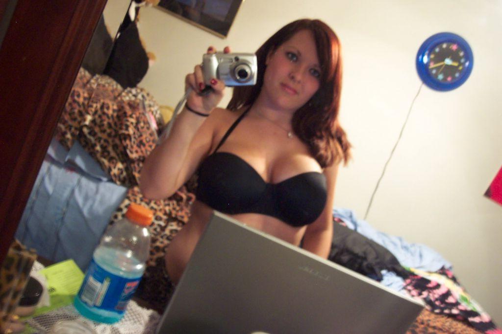 15P Sizzling selfpic collection