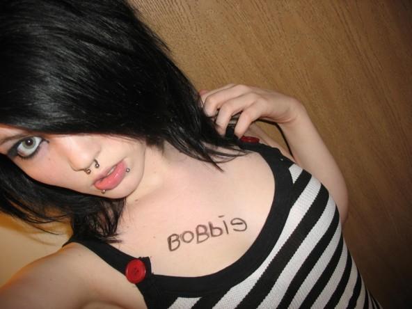 18P Various emo babes sucking and posing