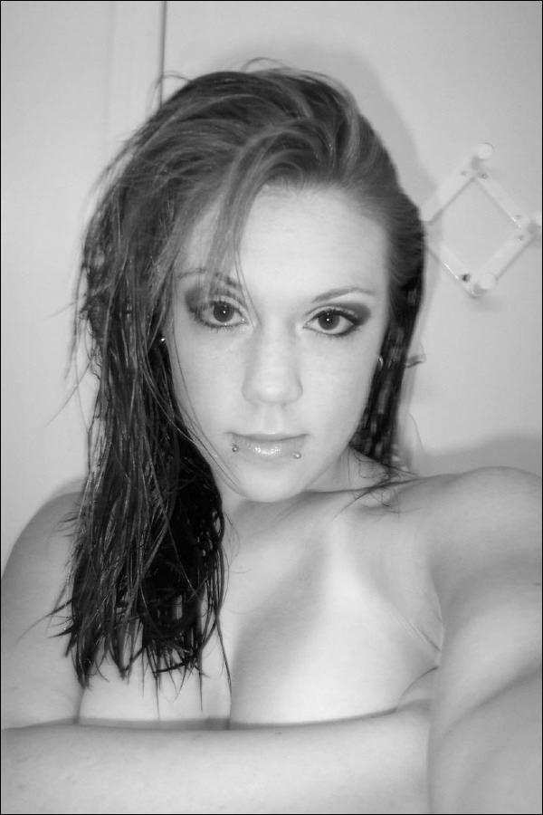15P Two busty selfshooters