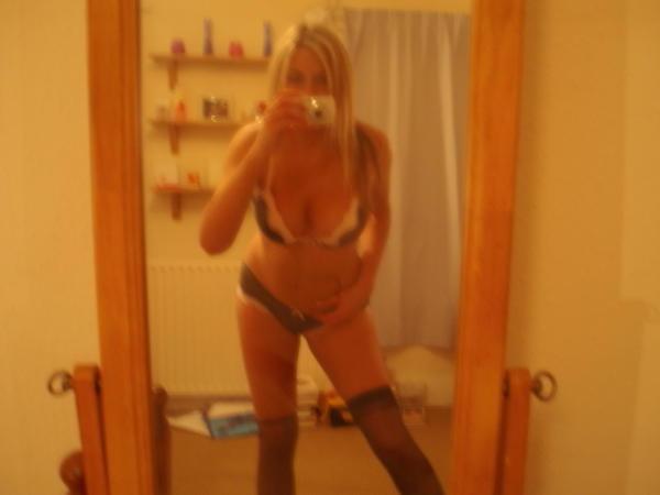 16P More selfshooting honeys part 2