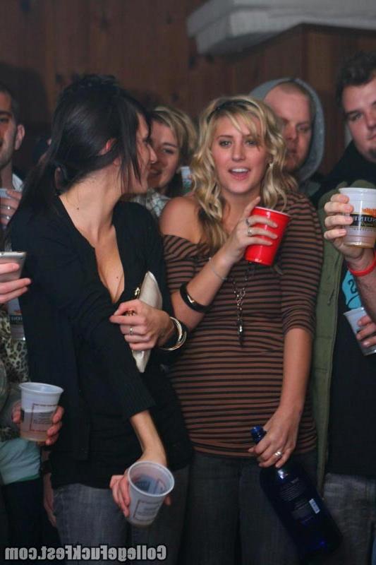 16P Drunk college blonde slut fucking in public at party