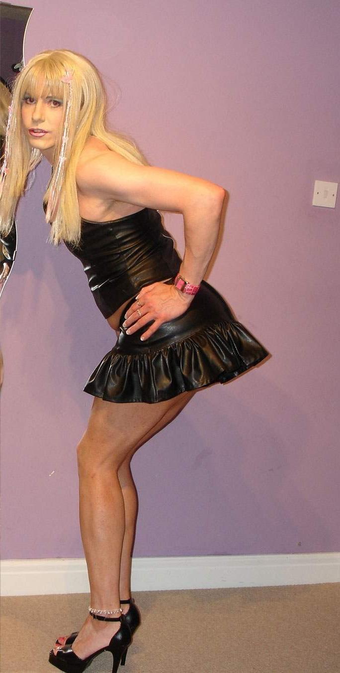 14P Blonde tranny trying on different clothes