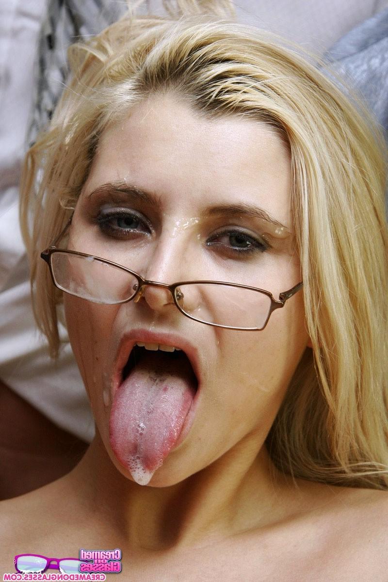 14P Blonde secretary slut gets fucked by three guys