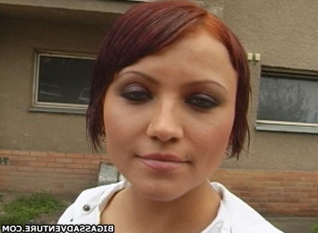 16P thick assed redhead nympho sucks the creamy filling out