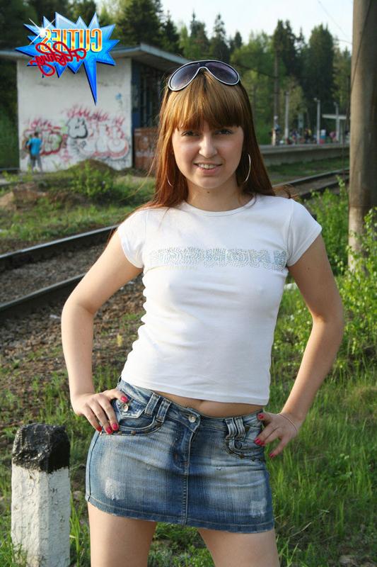 16P Teen beauty hits railway crossing and strips there