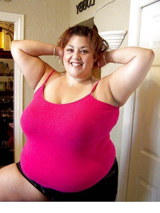 16P Fat woman is always beautiful.