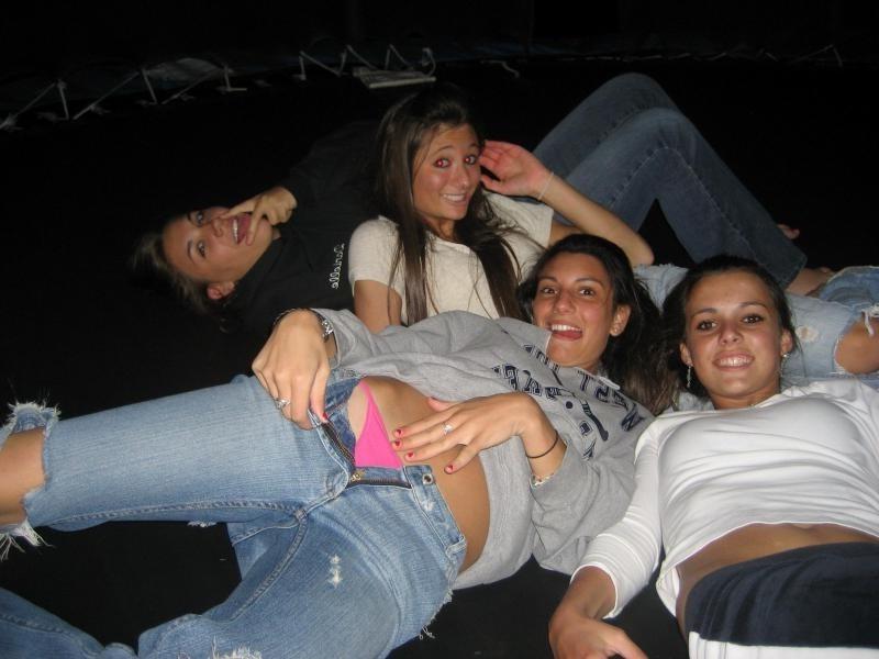15P Drunk College Girls Going Fucking Wild