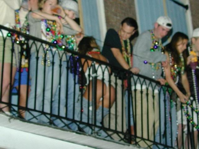 15P Drunk College Coeds Kissing At Crazy Rave Parties