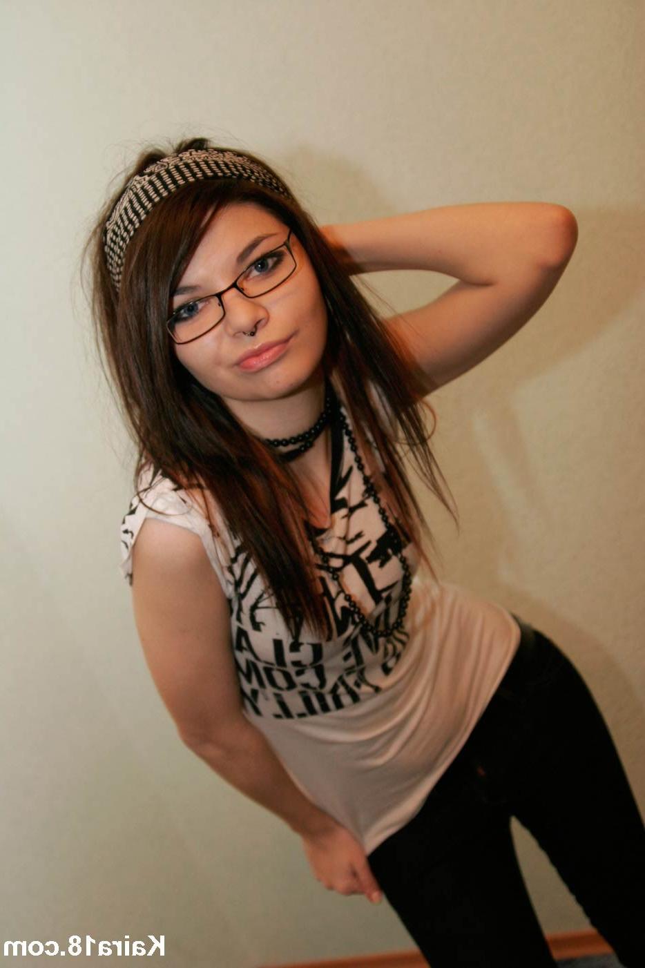 16P Geeky emo teen girl