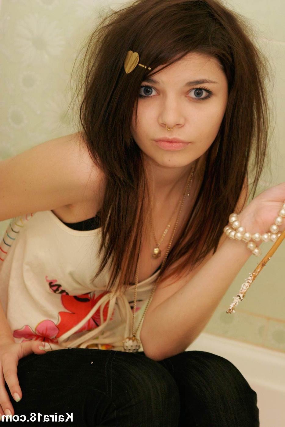 16P Geeky emo teen girl